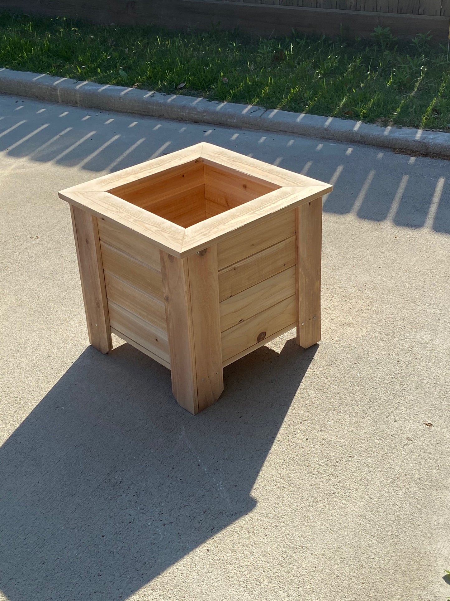 Cedar Planter 18 x 18 x 18